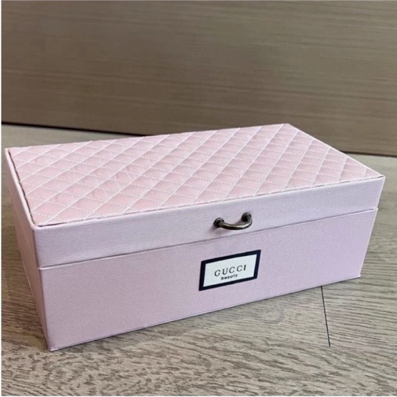Gucci Beauty makeup Box - Picture 2 of 14